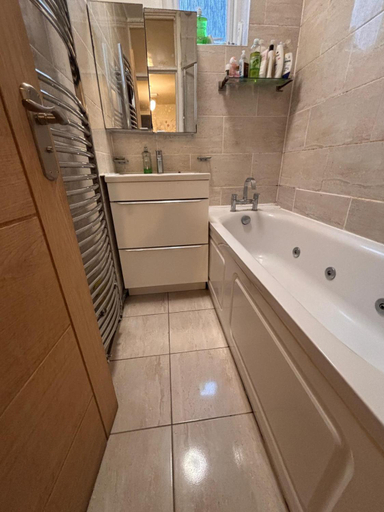 Bathroom 2, Twenty Five, London