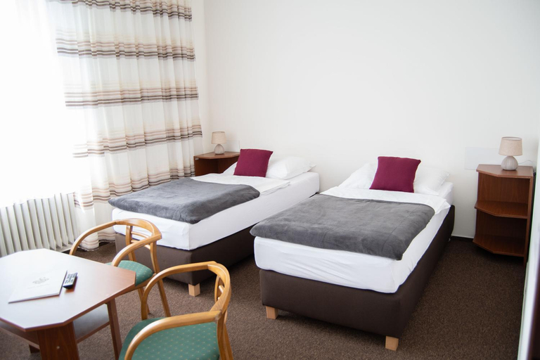 Bedroom 3, Hotel Dobruska, Rychnov nad Kněžnou