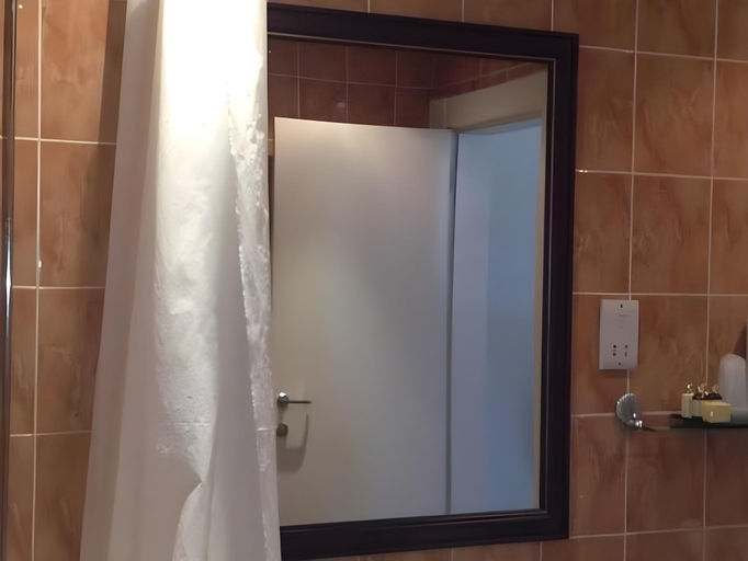 Bathroom 3, Alexander Thomson Hotel, Glasgow