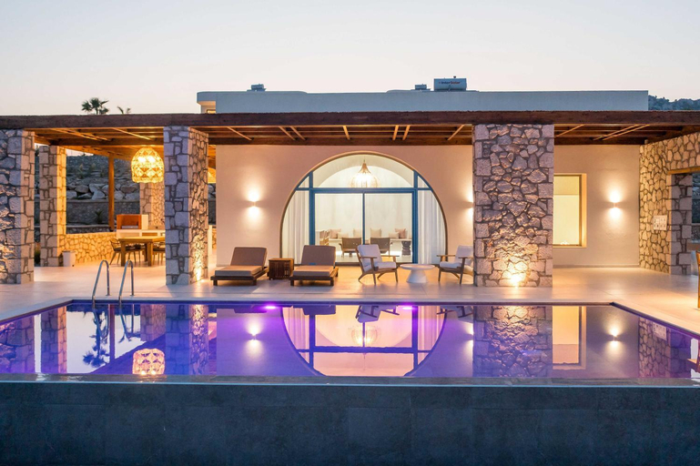 Sport & Beauty 2, Athoros Luxury Villas, South Aegean