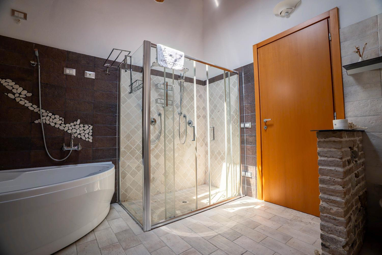 Bathroom 3, Tenuta La Rotta - Rooms & Pool, Ravenna