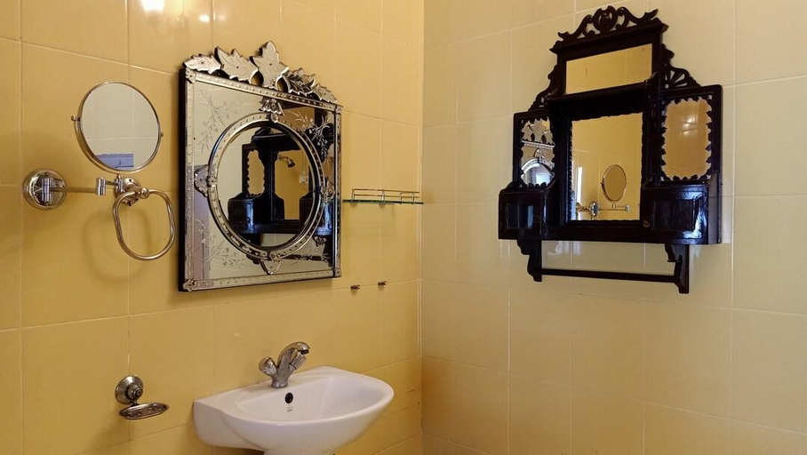Bathroom, Beragarh Heritage Hotel, Pali