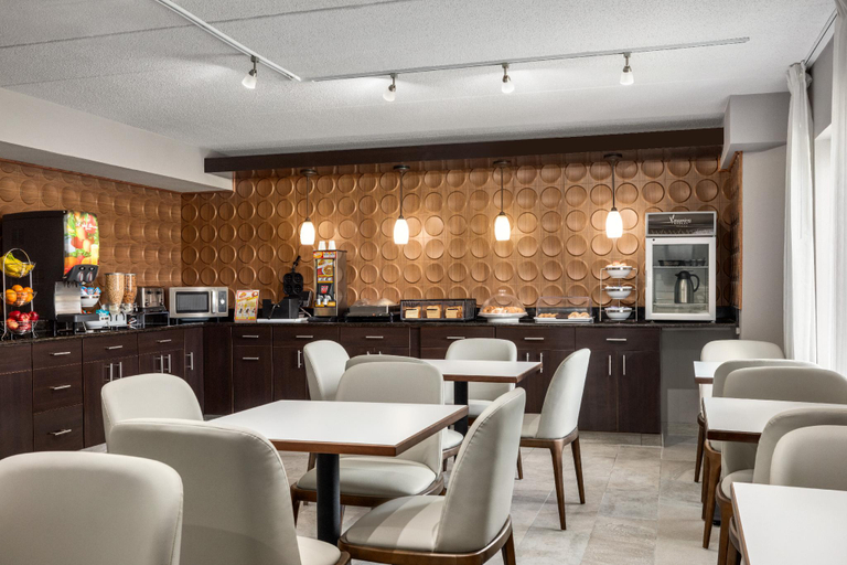 Food & Drinks 5, Wingate by Wyndham Salisbury, Wicomico