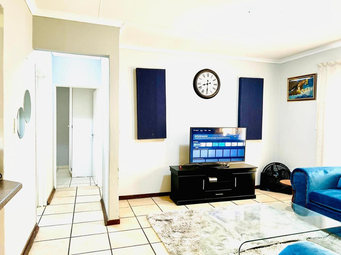 Others 3, Reedsview Apartment, City of Johannesburg