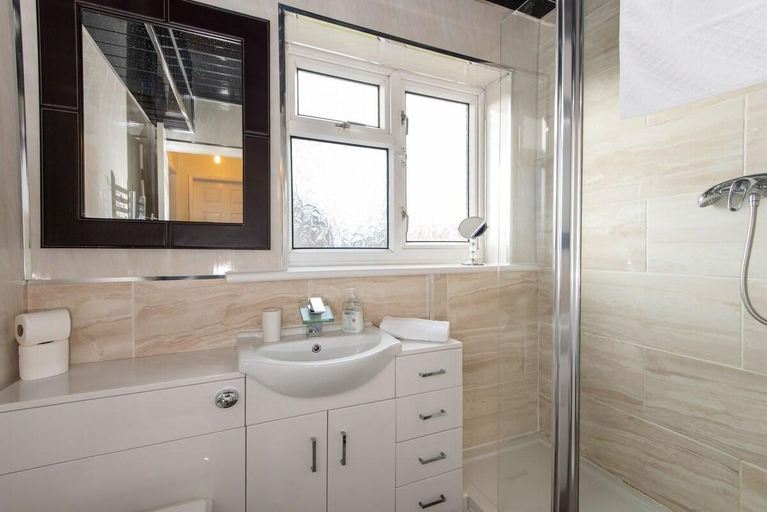 Bathroom, Barden Moor, Darlington