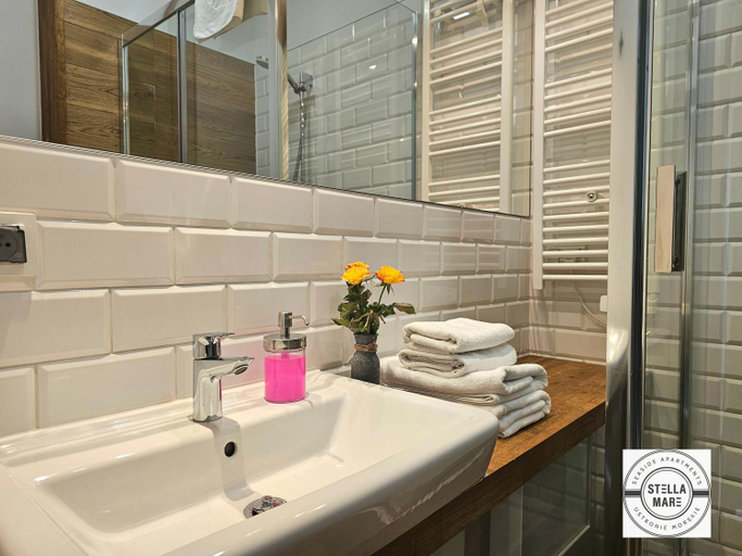 Bathroom 2, Apartamenty Stella Mare - 365PAM, Kołobrzeg