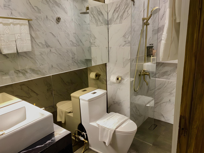 Bathroom 4, Elijah Hotel, Dasmariñas