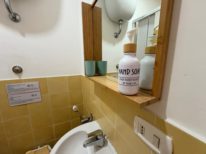 Bathroom 4, B&B Tarumbo, Napoli
