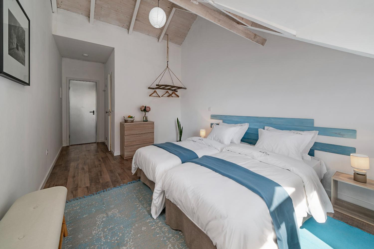 Others 5, The Rum Inn, Calheta