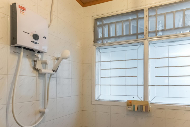 Bathroom 3, Calma Villa at Cipanas Bogor, Bogor