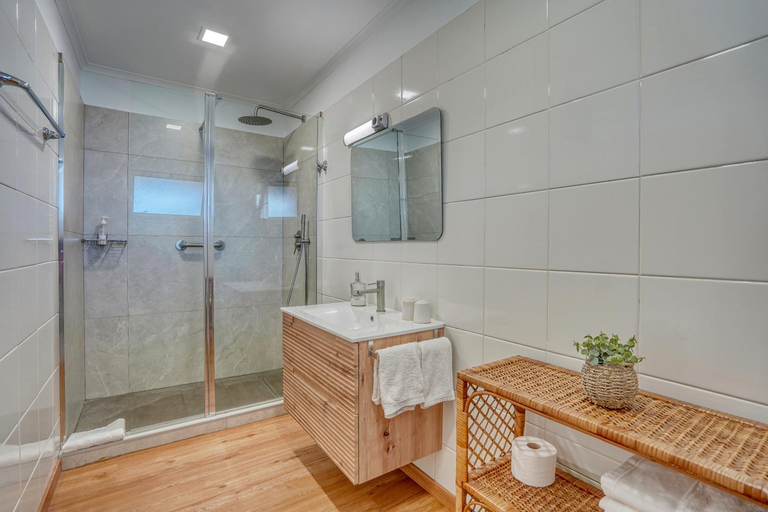 Bathroom 3, Quinta da Vila, Machico