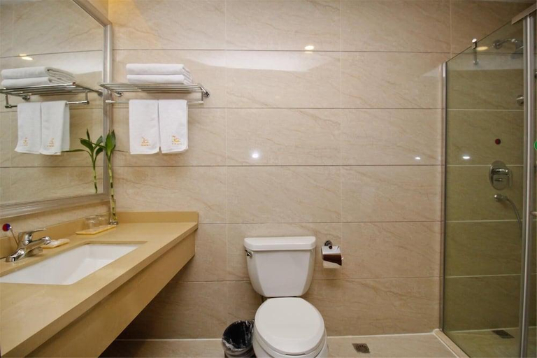 Bathroom 4, Green Tree Eastern Hefei Dahua International Harbor Hotel, Hefei
