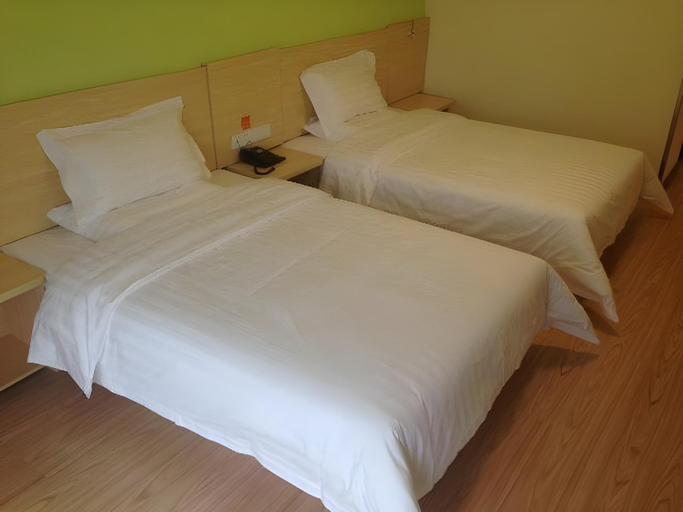 Bedroom 3, 7 Days Inn Tangshan Caofeidian Nanbao Development Zone, Tangshan