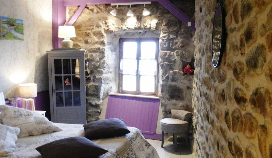 Others 5, Le Relais De Rochepaule, Ardèche