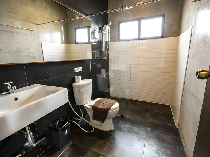 Bathroom 4, Now Chiangmai, Muang Chiang Mai