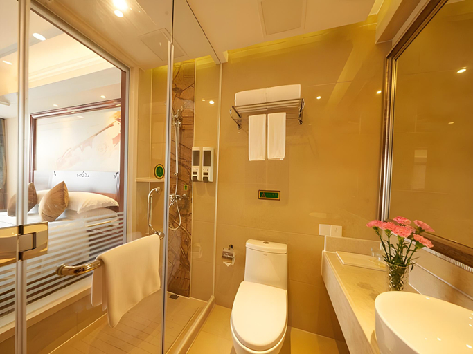Bathroom 3, Vienna Hotel Guangxi Beihai Yintan, Beihai