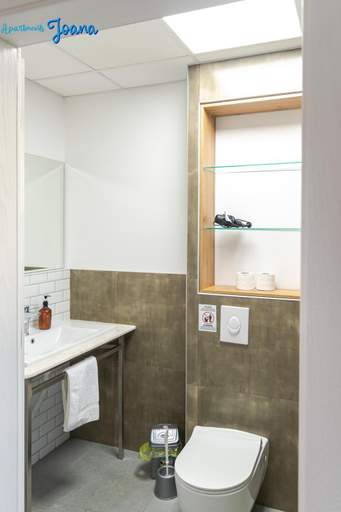 Others 3, Apartments Joana