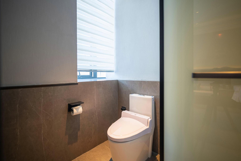 Bathroom 3, Xichang Lushan Boutique Hotel, Liangshan Yi