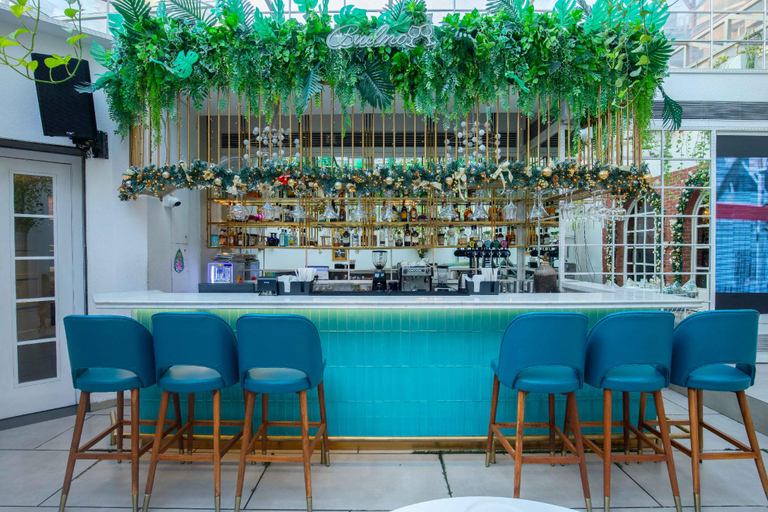 Food & Drinks 5, Treebo Hiramani Parel Lalbaug, Mumbai City