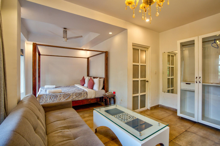 Bedroom 3, Pajaros Blu, North Goa