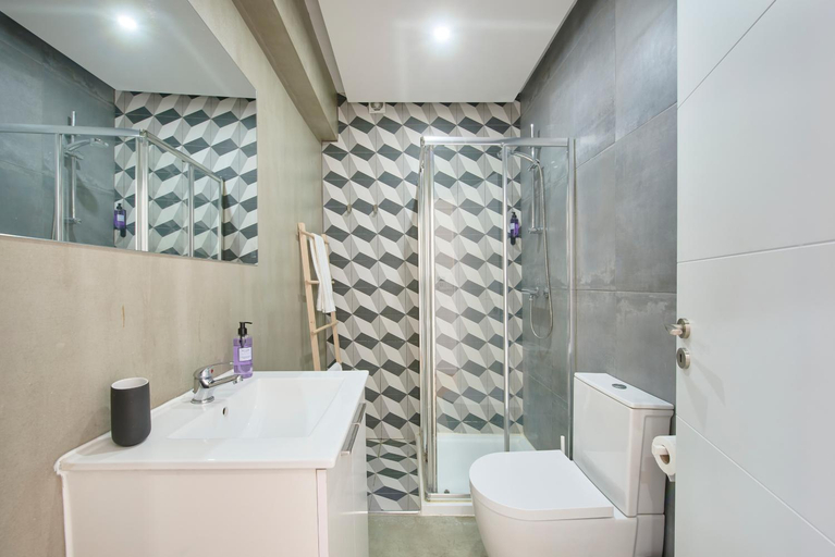Bathroom 3, Lisbon Saldanha Apartment 2, Lisbon