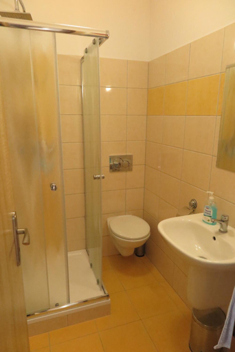 Bathroom 4, Penzion a Hospoda U Legionare, Náchod