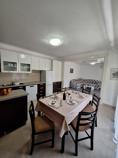 Others 2, More Space, More Memories -Lana Rab Apartment, Lopar/Supetarska Draga
