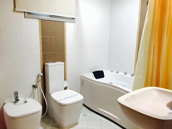 Bathroom 5, Kiev Tower Luxury Apartments, Manama