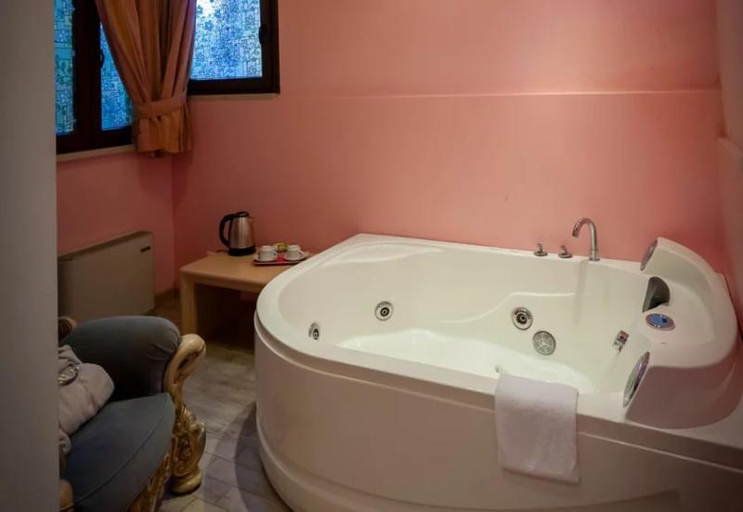 Bathroom 3, Garda Sol SPA Hotel & Appartamenti, Brescia