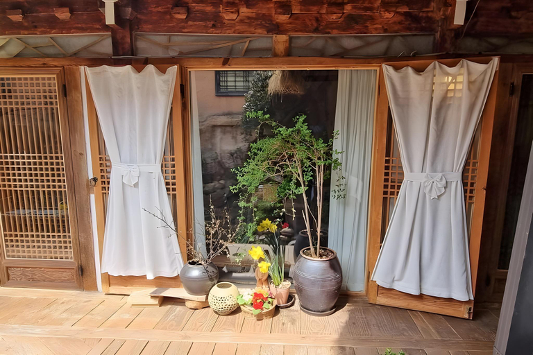 Others 5, Lee Taek-gu Sarangchae Private Pension, Jeonju