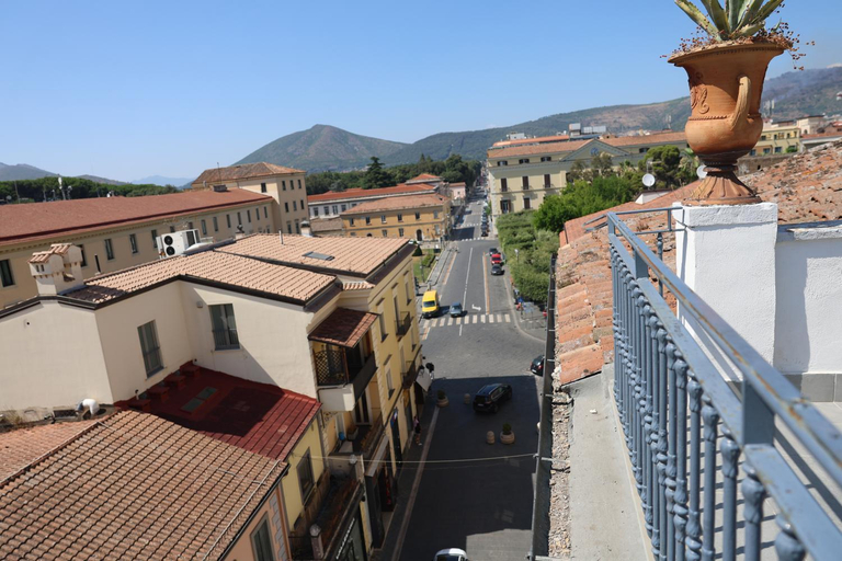 Others 2, Royal View Apartment, Caserta