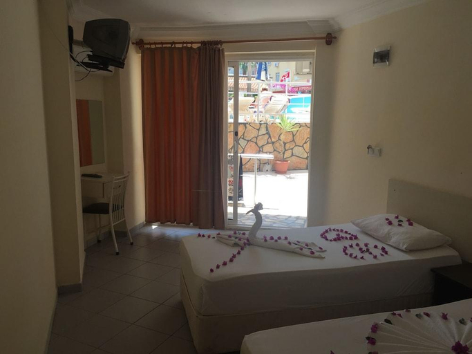Bedroom 3, Semiz Apart Hotel, Alanya
