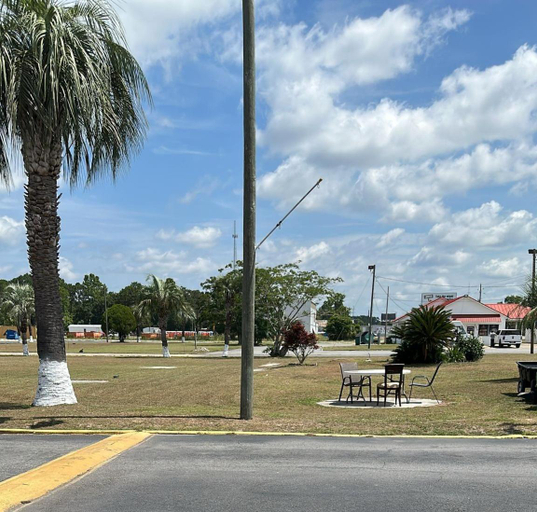 Public Area 5, Motel Jesup, Wayne