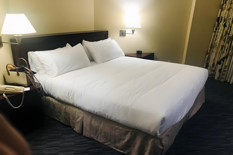 Bedroom 2, Harmony Seacaucus Suites Meadowlands, Secaucus