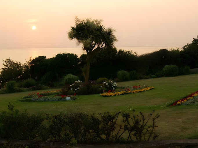 Others 4, Sunset inn, Cambridgeshire