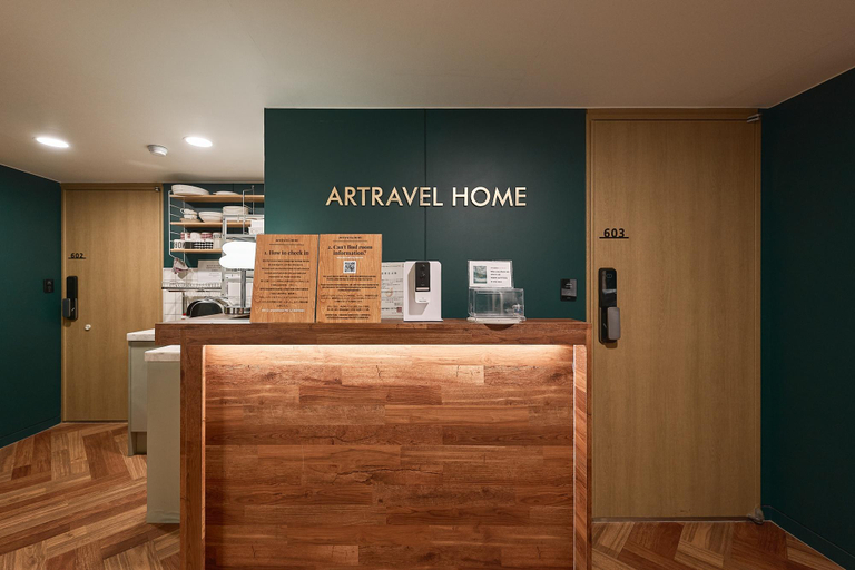 Public Area 3, Artravel Home, Jung