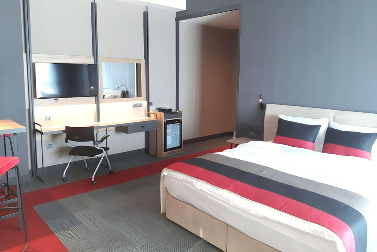 Bedroom 3, Ramada by Wyndham Tire, Tire