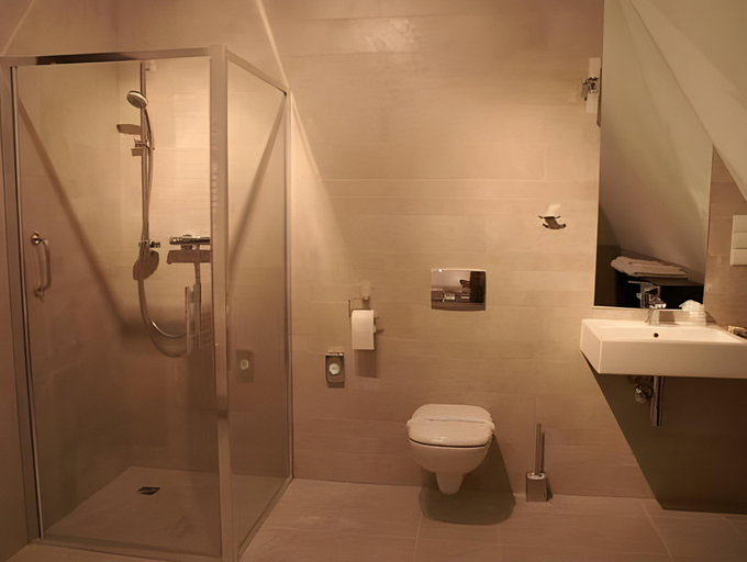 Bathroom 3, Rezydencja Eger, Puławy