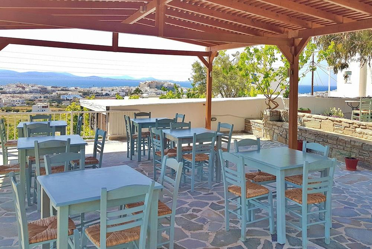 Food & Drinks, Petros Studios & Suites, South Aegean