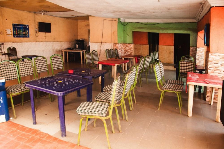 Food & Drinks, Alfoscar Hotel & Suites, Alimosho