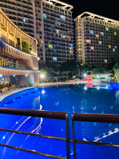 Sport & Beauty 2, Azure staycation by scarlet suites, Parañaque