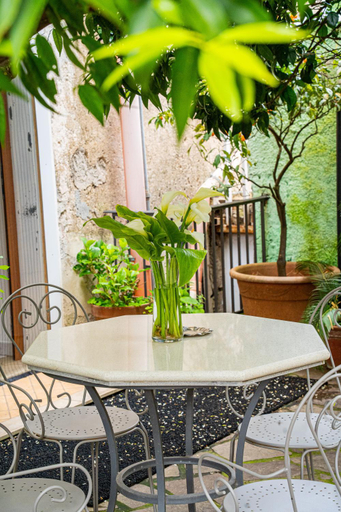 Others 5, Come a casa, Salerno