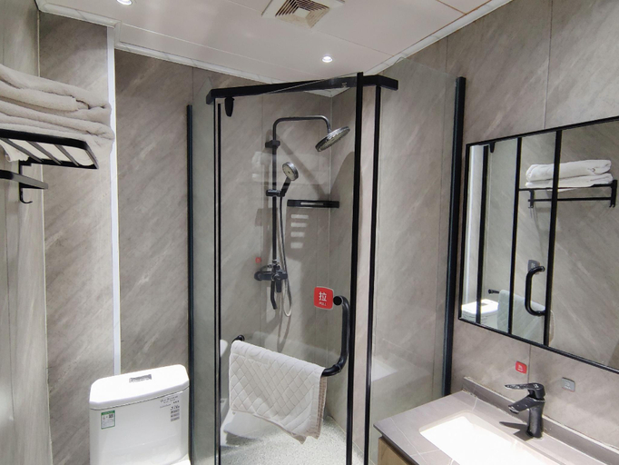 Bathroom 3, Jun Hotel Henan Luohe Wuyang County Government, Luohe