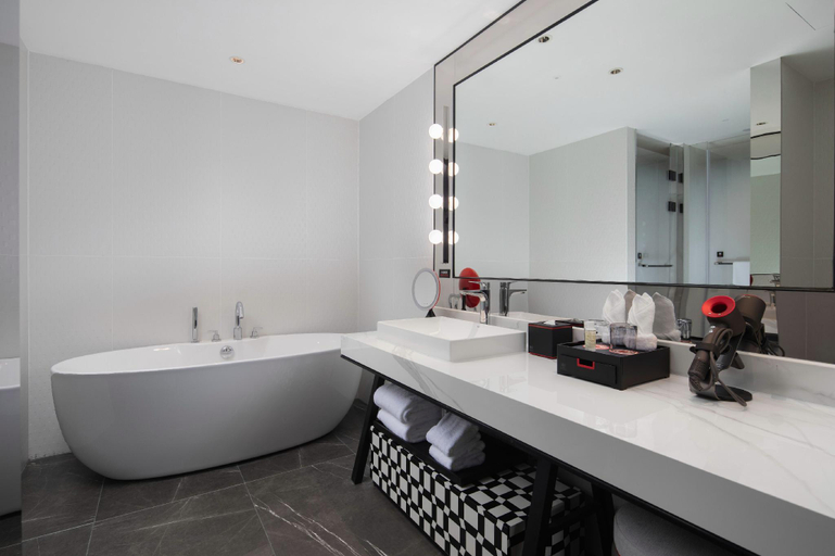 Bathroom, Radisson Red Hotel Haining, Jiaxing