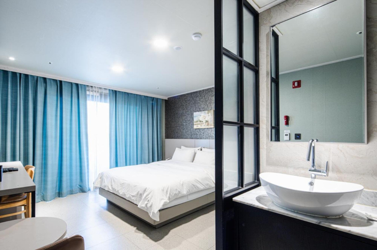 Bedroom 2, Songtan Hotel Corner In, Pyeongtaek