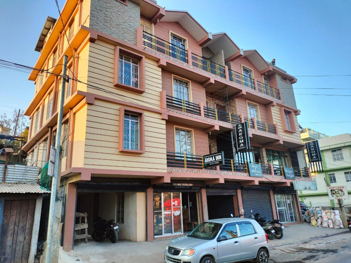 Exterior & Views