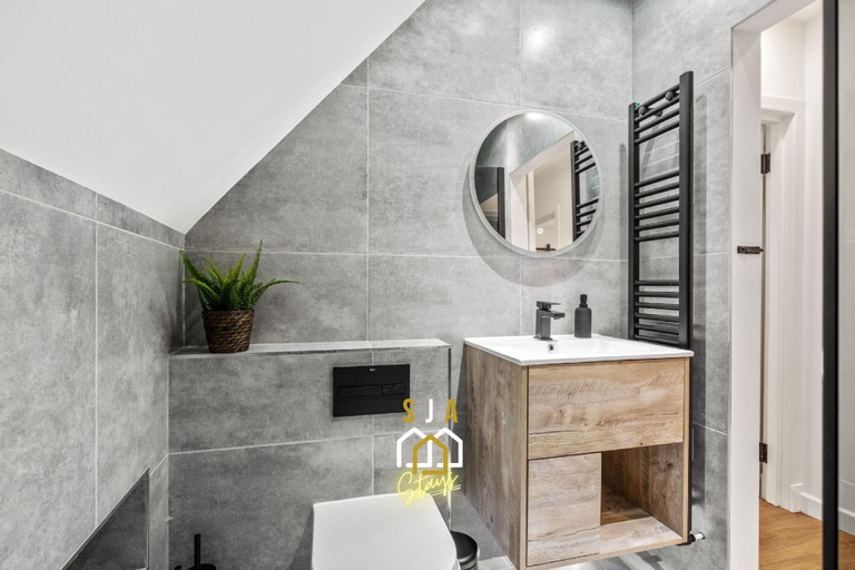 Bathroom 2, Stoney Stay - SJA Stays - Modern 2 Bed Apartment, Aberdeenshire