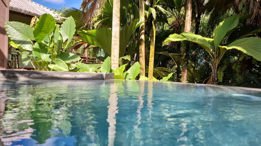 Sport & Beauty 2, A Peace in Paradise Villas