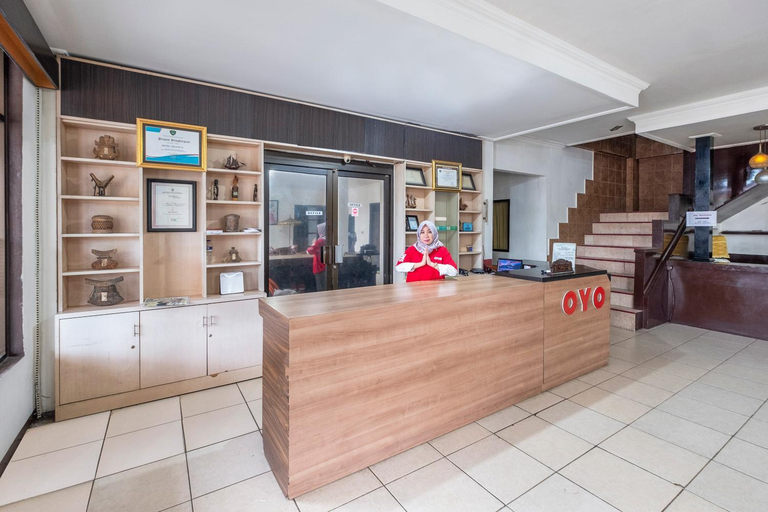 Public Area 1, Hotel O Transit 2, Maros