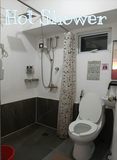 Bathroom, L1 Twin Bed Staycation in Bonifacio Global City 6, Taguig
